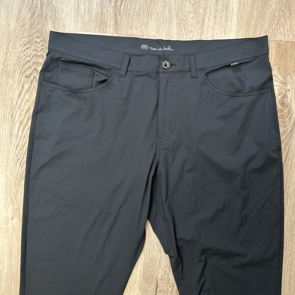 Travis Matthew Open to Close Mens 38x31 Tech Chino Black Performance Golf Pants - Picture 2 of 9